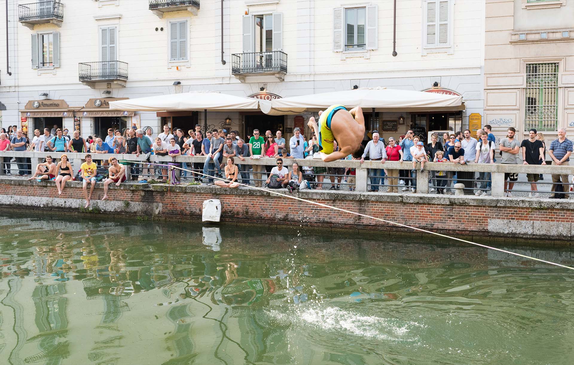 Fixer une slackline en securite