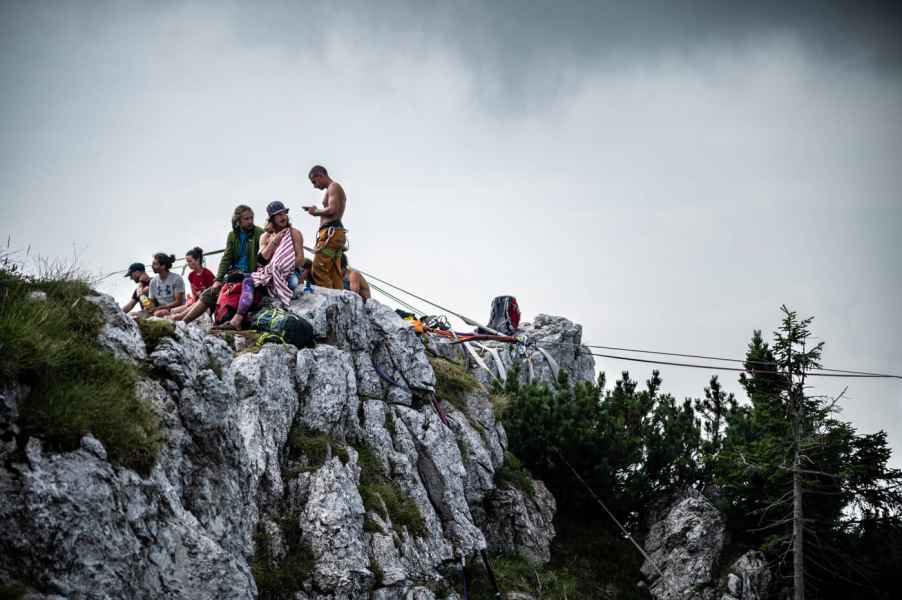 CCHF Cime caldoline highline meeting 